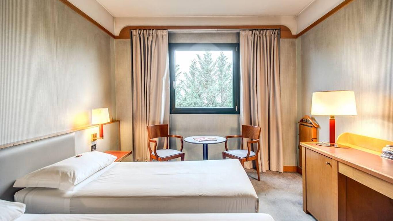 Hotel Della Rotonda da 32 €. Hotel a Saronno - KAYAK