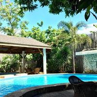 Lapu-Lapu Cottages & Restaurant