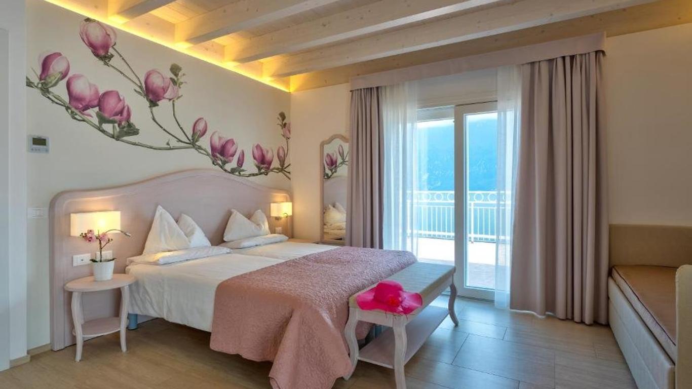 Hotel Riviera Panoramic Green Resort