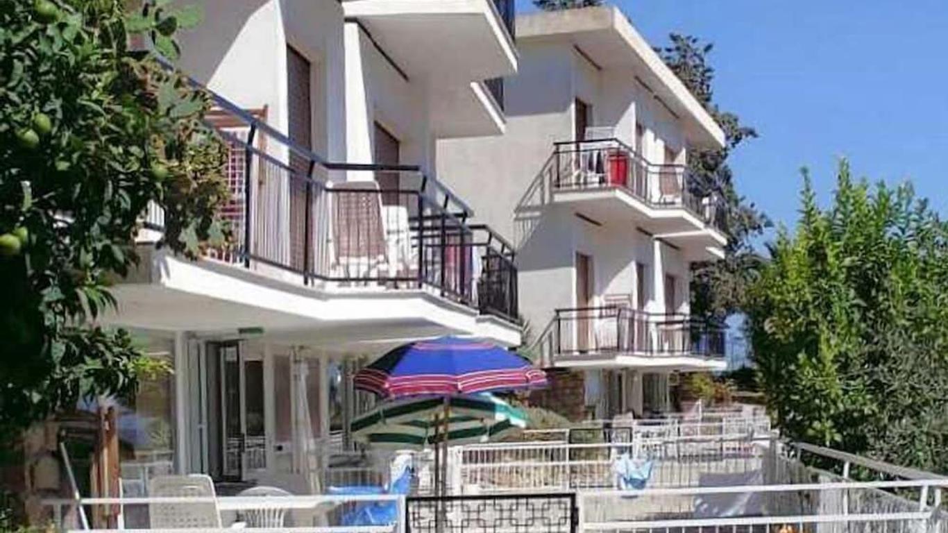 Residence La Carruba da 76 €. Apart-hotel a Diano Marina - KAYAK